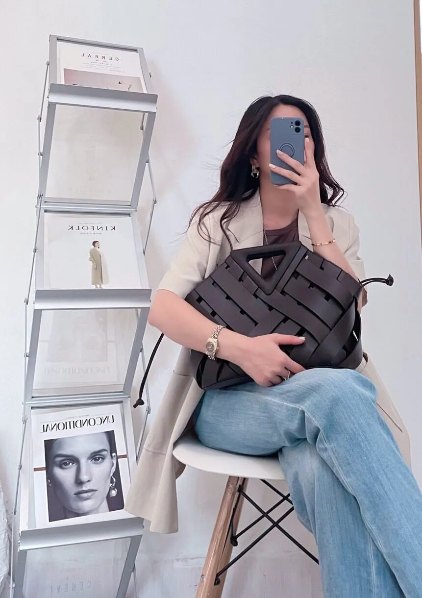 #小哥 Upper Body Rendering Picture The upper body is really high-end and exquisite. Women in the workplace will give you a different feeling every day.